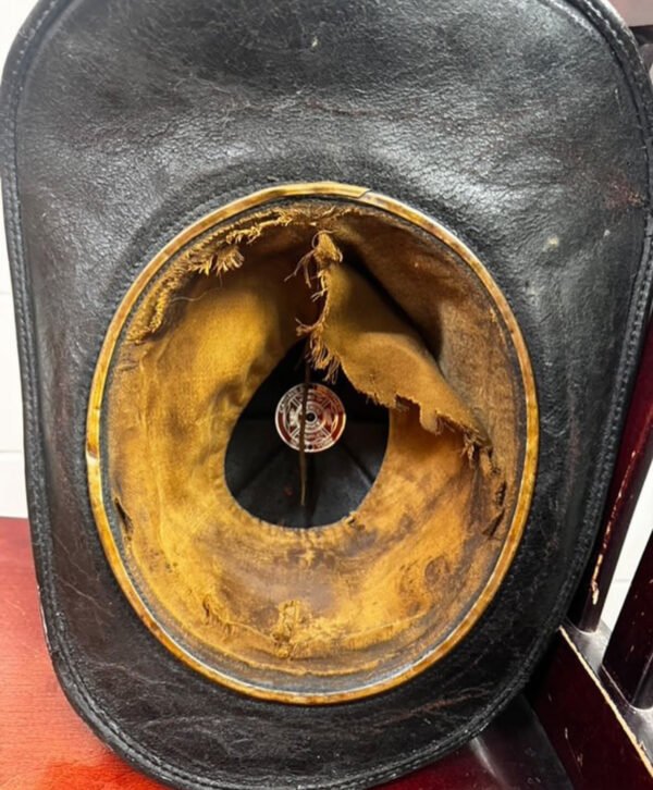 Cairns 5a Leather San Antonio Firefighter Helmet New York Double Rivet. - Image 6