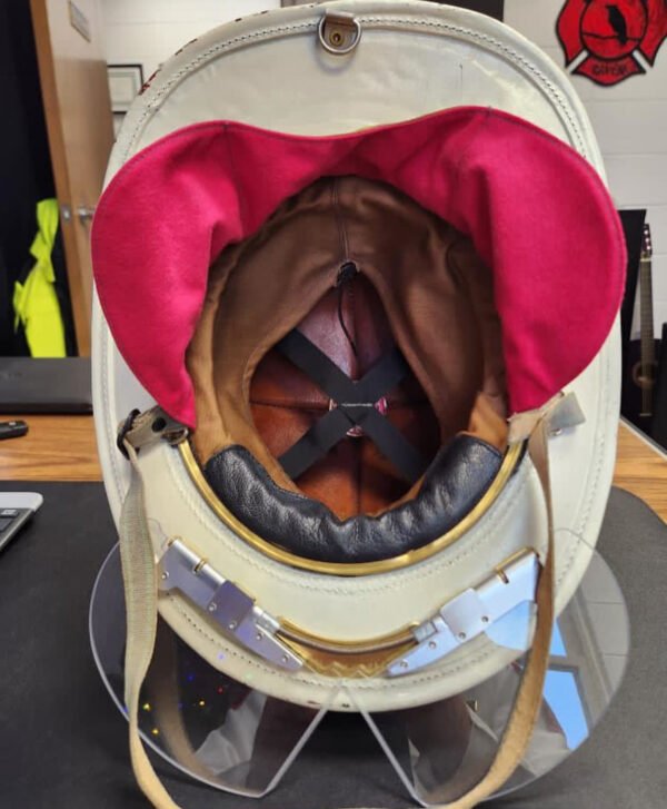 1984 5A size 7 5/8 firefighter helmet - Image 7