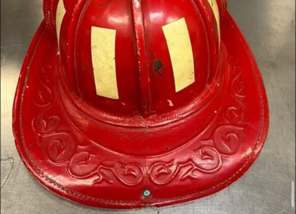 5A Medium factory red - Image 8