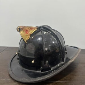 Cairns 880 Smoothie Fire Helmet.