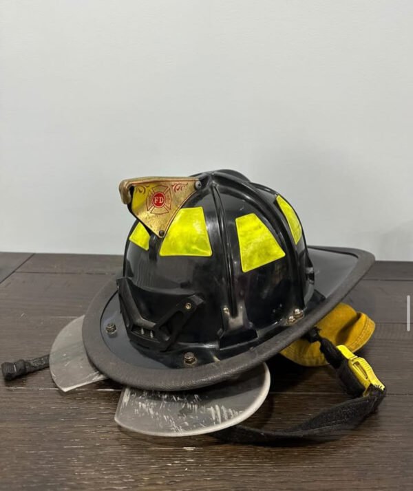 Cairns 880 Smoothie Fire Helmet