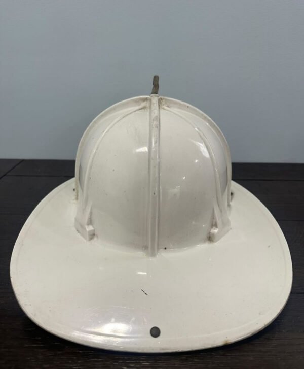 Cairns 880 Smoothie Fire Helmet - Image 3