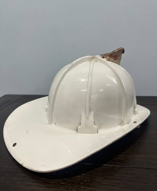 Cairns 880 Smoothie Fire Helmet - Image 4