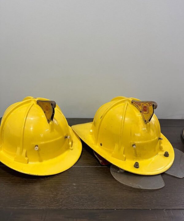 Cairns 880 Smoothie Fire Helmets. 2 yellow, 1 black - Image 3
