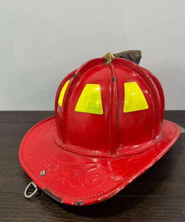 Cairns N6A Sam Houston Leather Fire Helmet - Image 4
