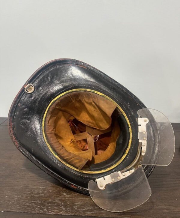 Cairns 5A Leather Fire Helmet - Image 6