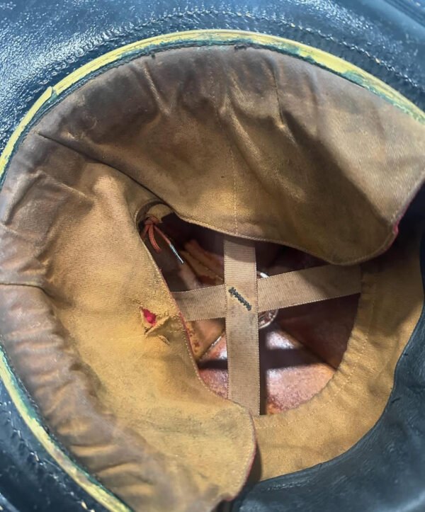 Cairns 5A Leather Fire Helmet - Image 8