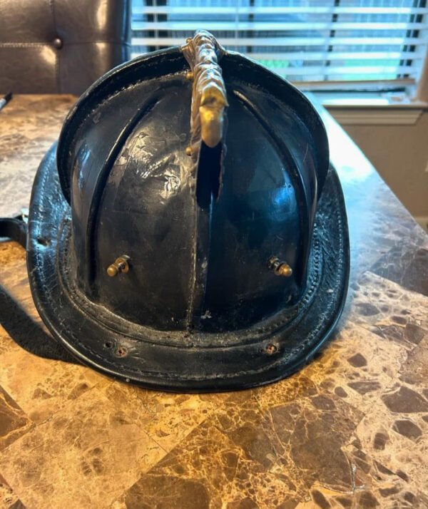 Phenix TL2 Leather Fire Helmet - Image 4