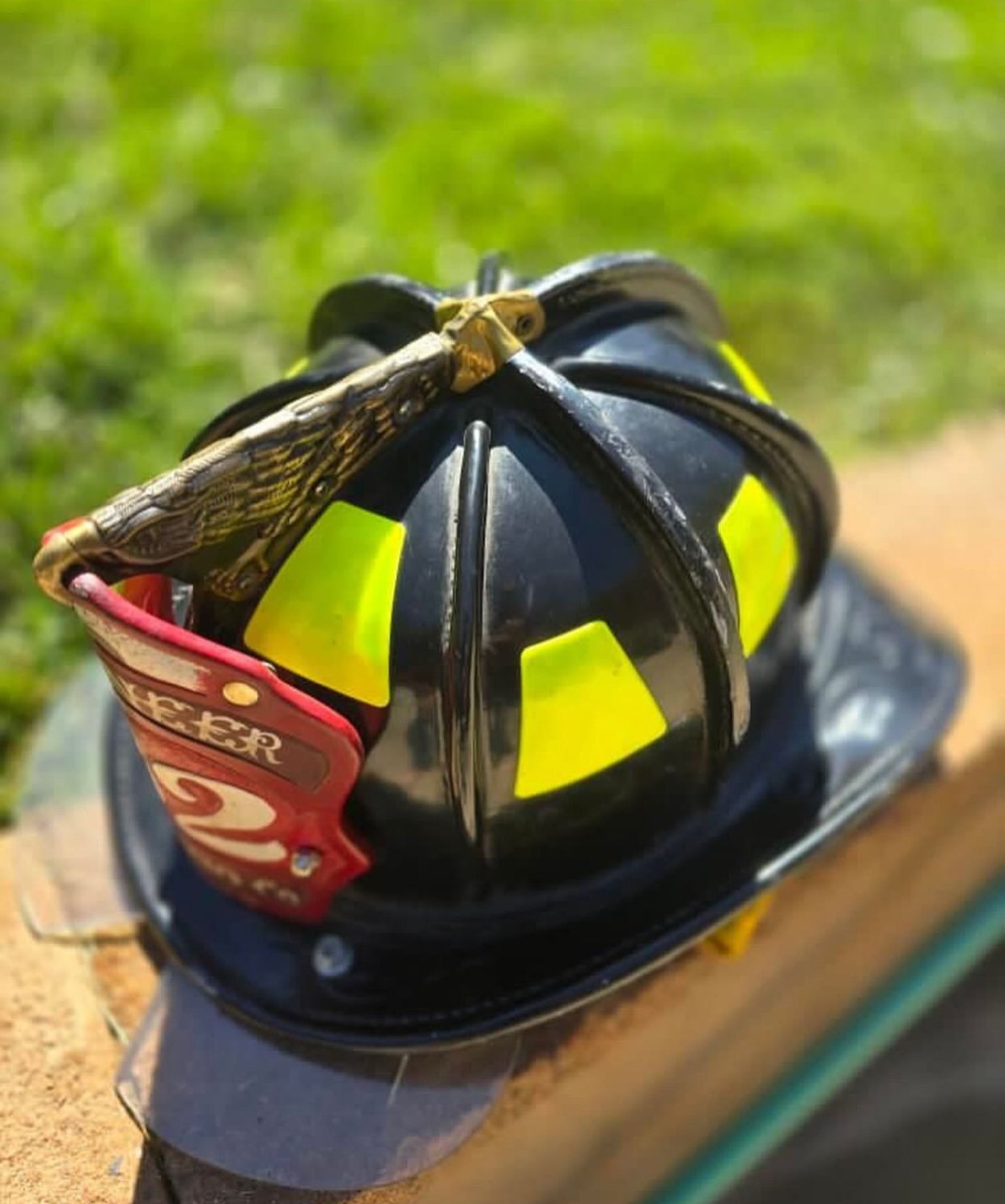 Cairns N6A – Large – MFG 2014 – Good Condition - Image 3