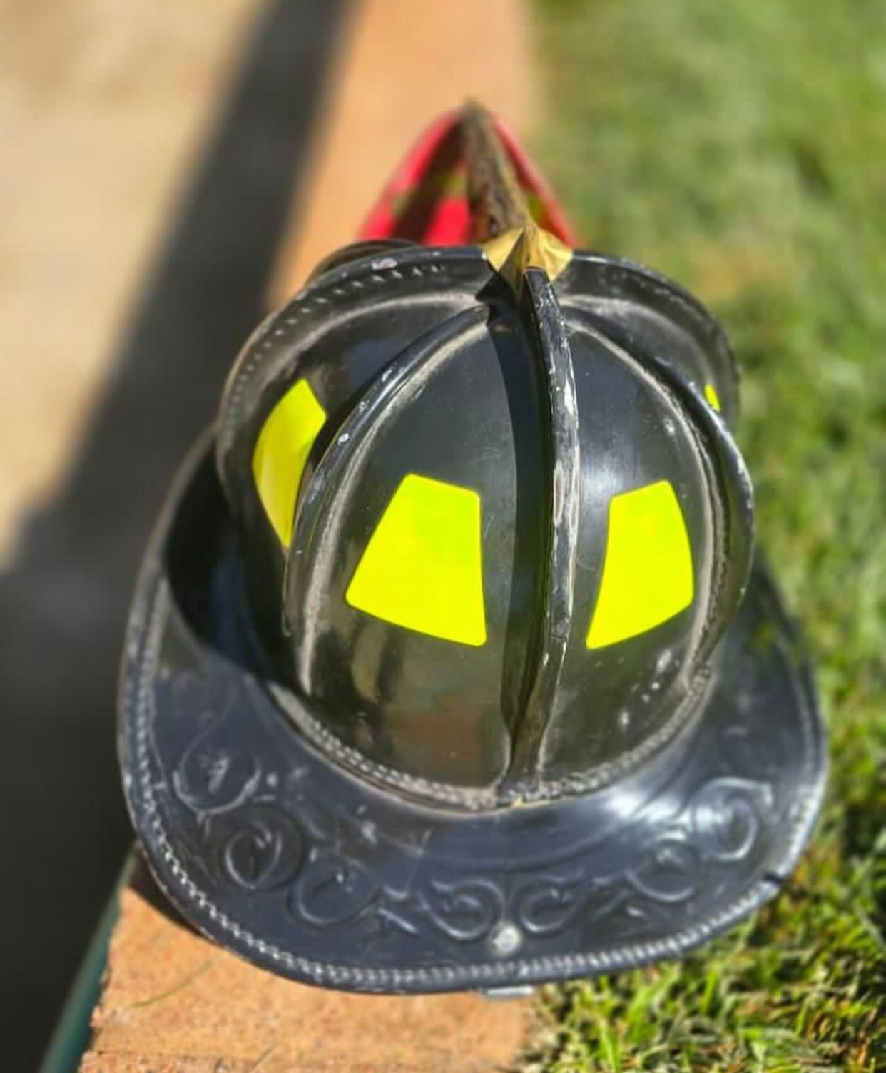 Cairns N6A – Large – MFG 2014 – Good Condition - Image 7