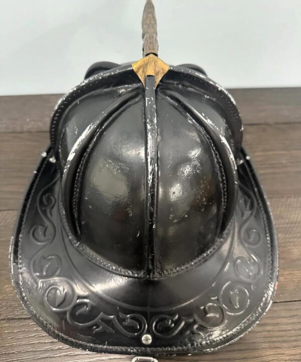 Cairns N6A Sam Houston Leather Fire Helmet – MFG 2013 – Good Condition - Image 3