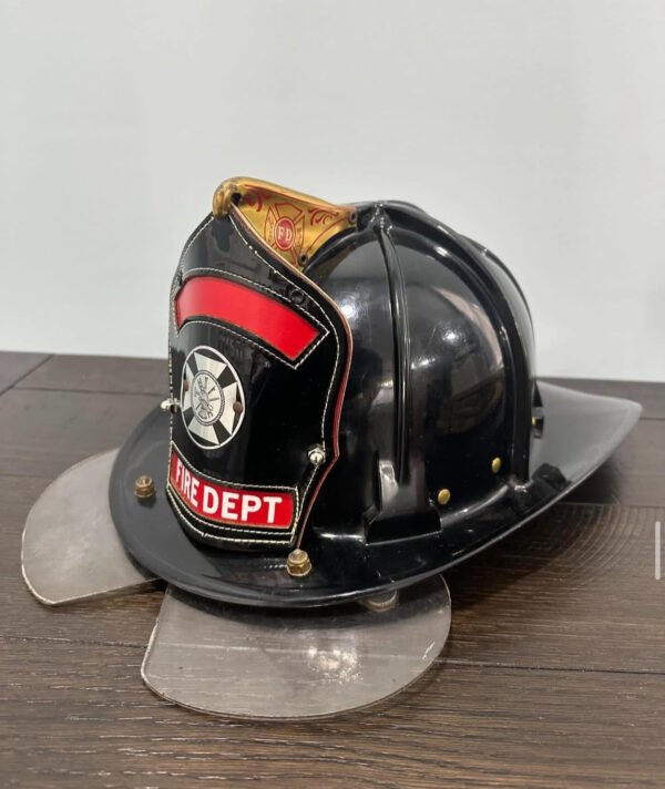 Cairns 880 Smoothie Fire Helmet