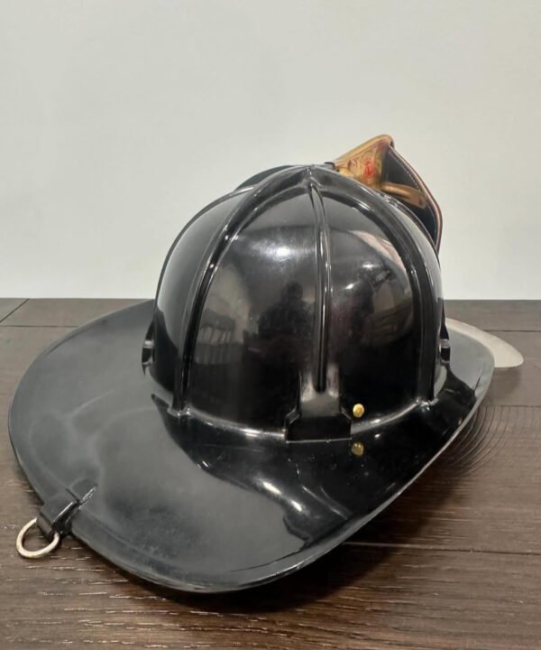 Cairns 880 Smoothie Fire Helmet - Image 5