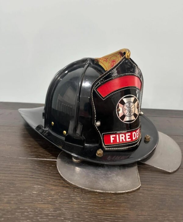 Cairns 880 Smoothie Fire Helmet - Image 6