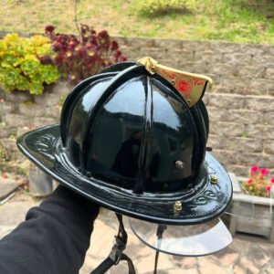 Cairns N5A – Large – MFG 1999 – Good Condition