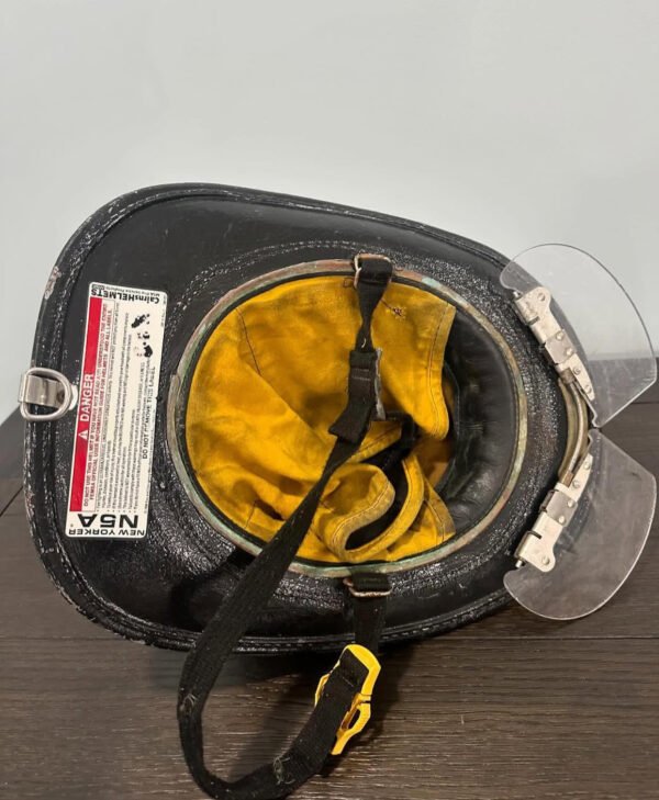 Cairns N5A New Yorker Leather Fire Helmet - Image 5