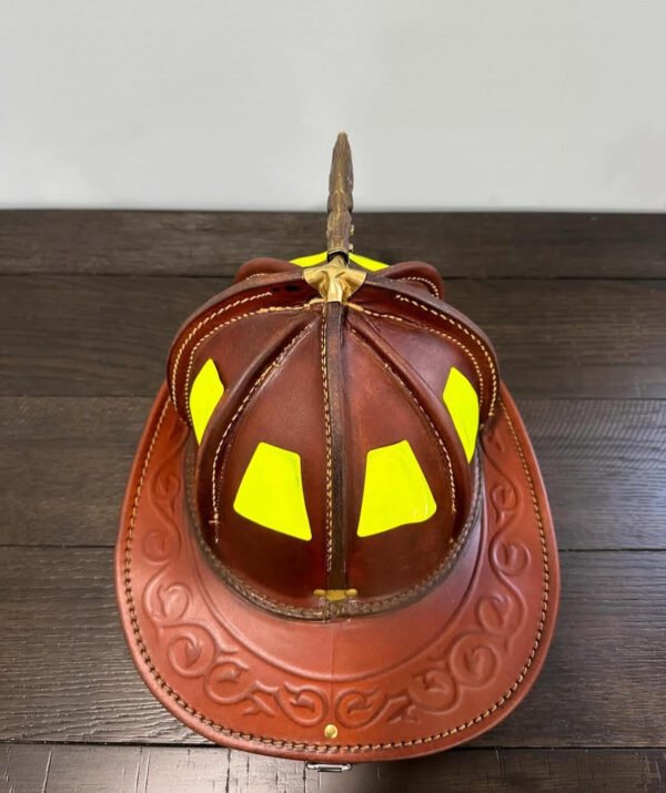 NEW Cairns N5A New Yorker Leather Fire Helmet. - Image 3