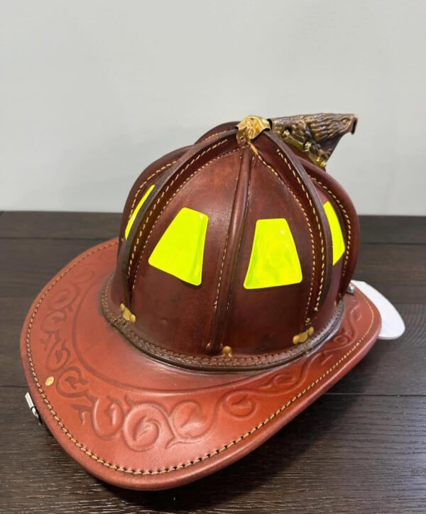 NEW Cairns N5A New Yorker Leather Fire Helmet. - Image 4