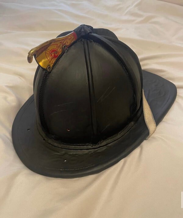 Cairns 5a Q code fire fighter helmet