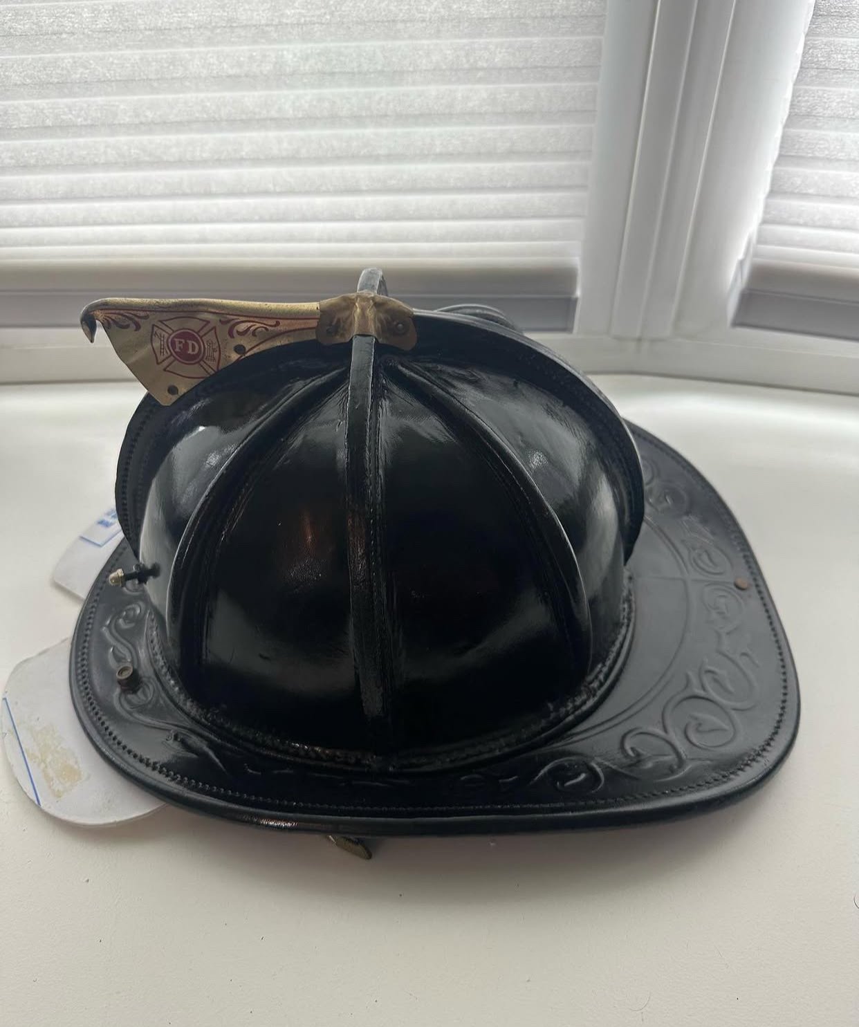 Cairns N6A Leather Fire Helmet. - Image 4