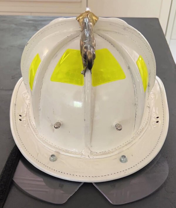 I 2017 Cairns N6A large. Helmet - Image 2